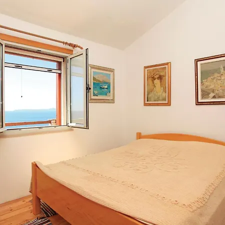 With Fireplace X * Zrnovo