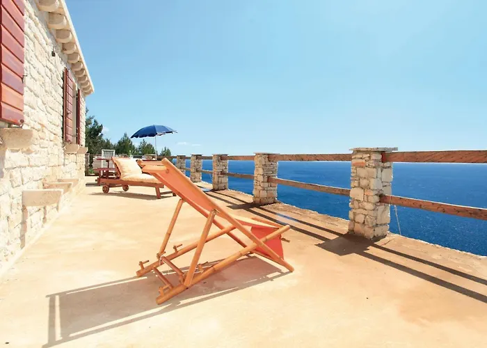 With Fireplace X Zrnovo